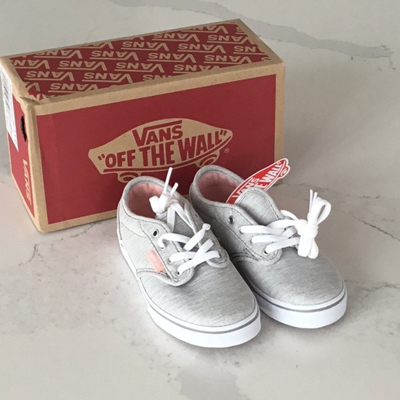 New in Box Vans Atwood Low Sneaker, grey and peach, size 11